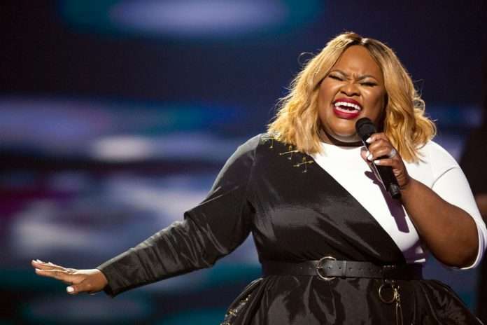 Tasha Cobbs Leonard VaShawn Mitchell amp More se produisent sur