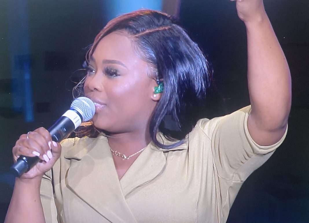 Au milieu des crises mondiales Jekalyn Carr déclare «Soyez confiant